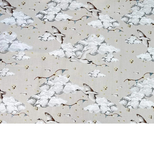 Tissu Coton Imprimé Oiseaux Et Nuages Fond Beige