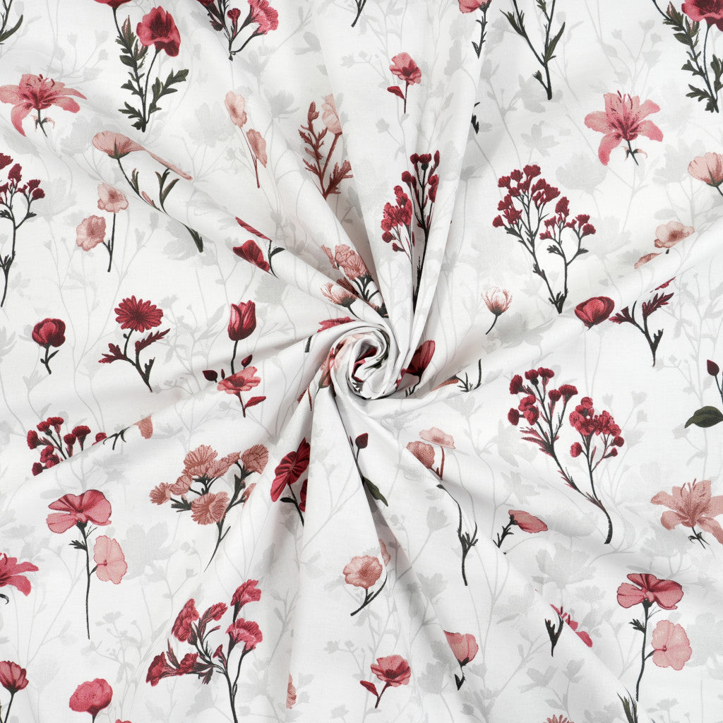 Tela de algodón con estampado floral